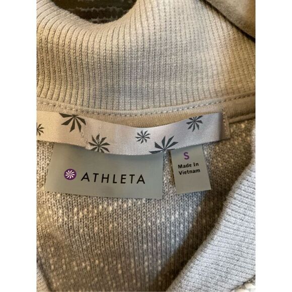 Athleta gray bombastic slub knit bomber style, zip jacket, size small  - Picture 5 of 6